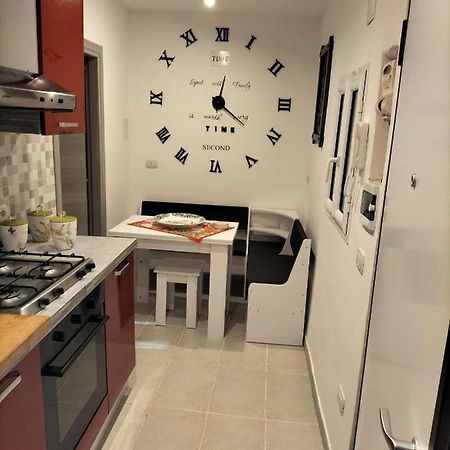 Dimora Di Don Kikkone Apartment เนเปิลส์ ภายนอก รูปภาพ