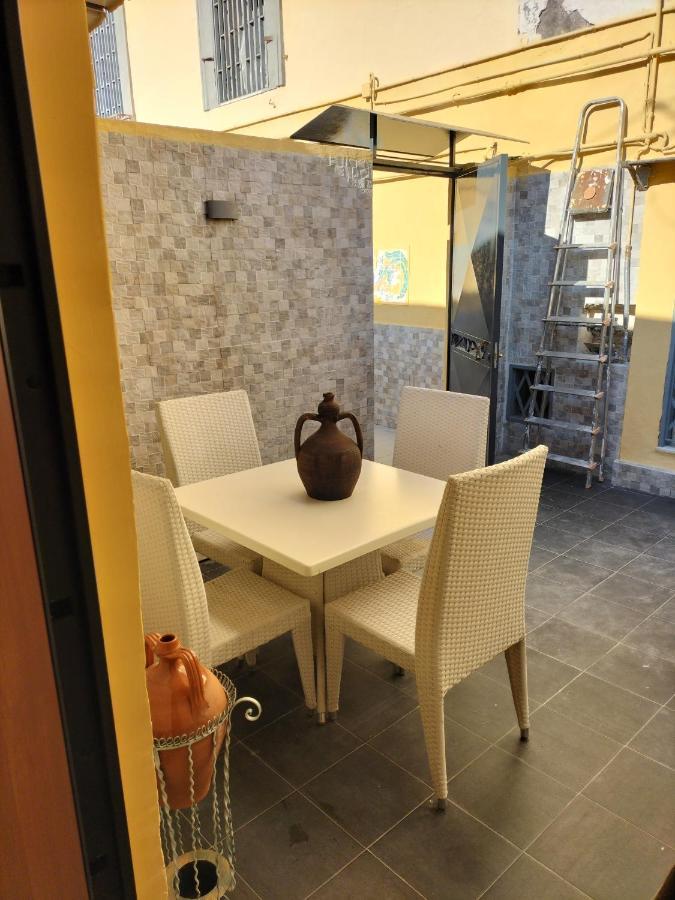 Dimora Di Don Kikkone Apartment เนเปิลส์ ภายนอก รูปภาพ