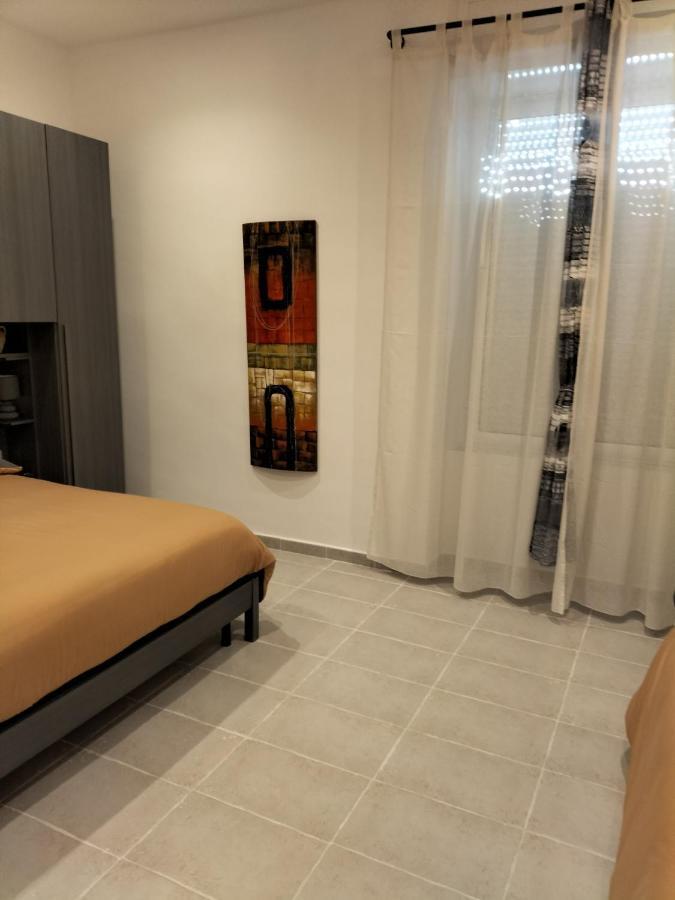 Dimora Di Don Kikkone Apartment เนเปิลส์ ภายนอก รูปภาพ